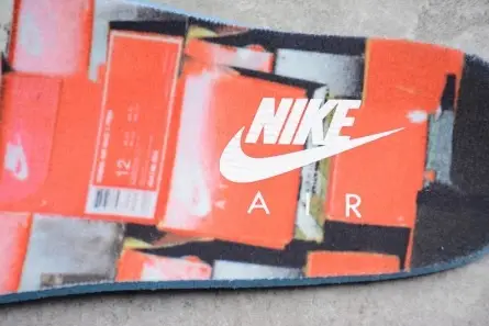AIR MAX 90 PRNT "We Love Nike" - Nike - AQ0926-001 Timeless 5133 