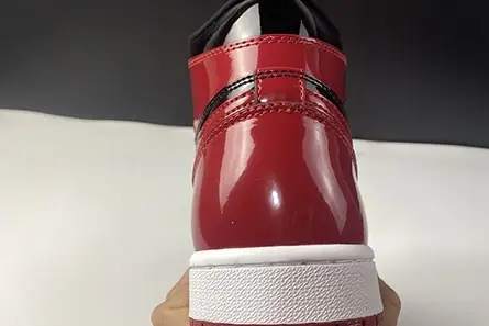 Air Jordan 1 High OG “Bred Patent” 555088-063 Functional 740 