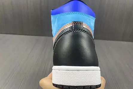 Air Jordan 1 High OG Prototype DC6515-100 Trendsetting 9273 