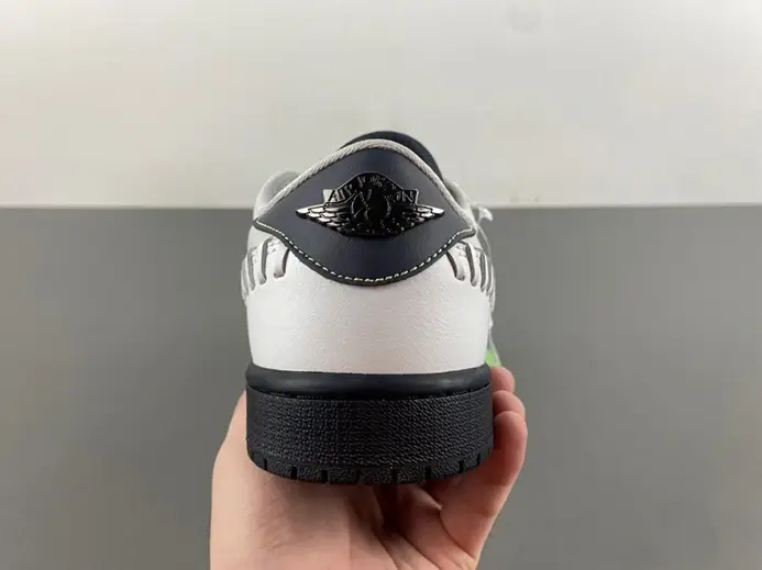 Air Jordan 1 Low HM3689-001 Sophisticated 3050 