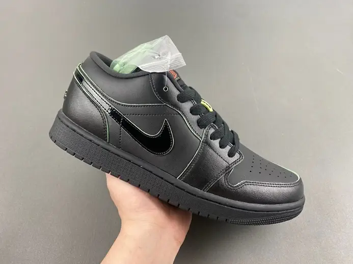Air Jordan 1 Low HM3690-001 Compact 7179 