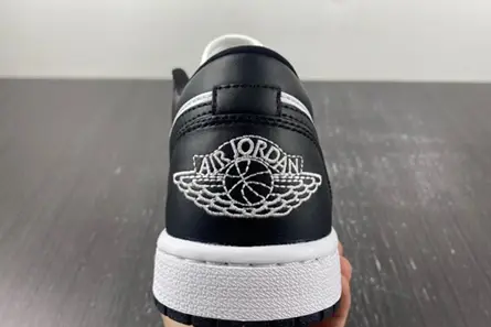 Air Jordan 1 Low “Panda”  DC0774 101 Versatile 1938 