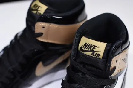 Air Jordan 1 Metallic Gold 861428-007 Versatile 2440 