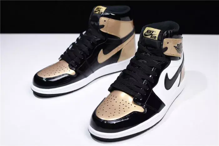 Air Jordan 1 Metallic Gold 861428-007 Versatile 2440 