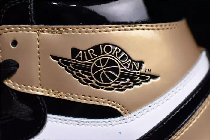 Air Jordan 1 Metallic Gold 861428-007 Versatile 2440 