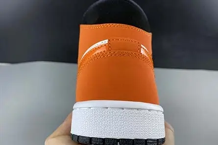 Air Jordan 1 Mid “Shattered Backboard” 554724-058 Cozy 9912 