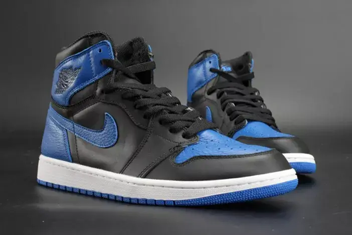 Air Jordan 1 Retro High OG 2017 Royal Blue 555088-007 Elegant 591 