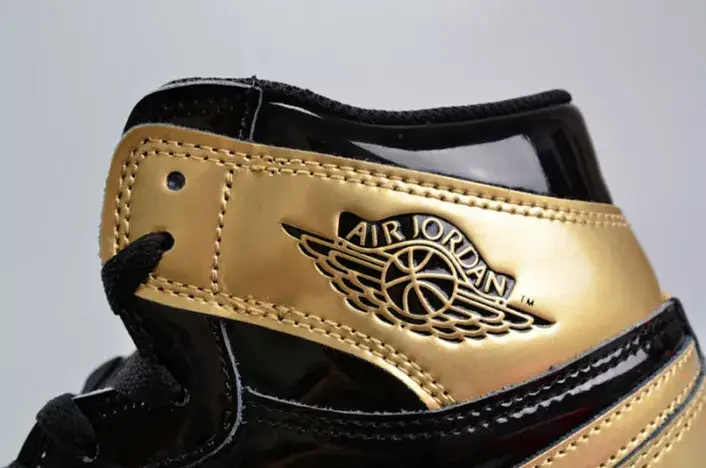 Air Jordan 1 Retro High OG NRG ComplexCon "Top 3 Gold" 861428-001 Bright 7574 