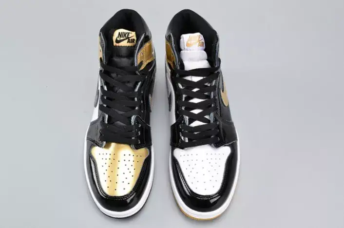 Air Jordan 1 Retro High OG NRG ComplexCon "Top 3 Gold" 861428-001 Bright 7574 