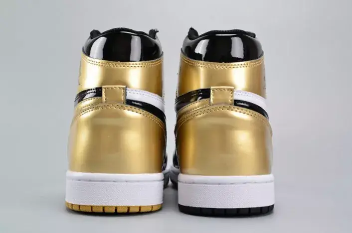 Air Jordan 1 Retro High OG NRG ComplexCon "Top 3 Gold" 861428-001 Bright 7574 