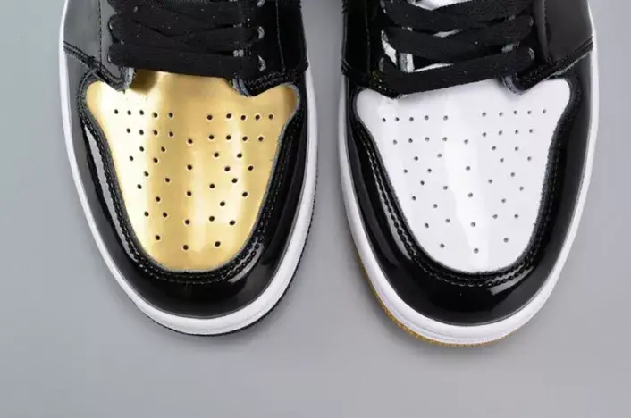 Air Jordan 1 Retro High OG NRG ComplexCon "Top 3 Gold" 861428-001 Bright 7574 