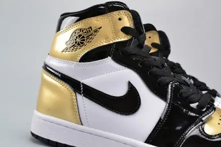 Air Jordan 1 Retro High OG NRG ComplexCon "Top 3 Gold" 861428-001 Bright 7574 