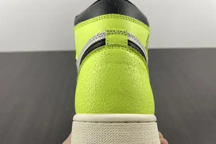 Air Jordan 1 Retro High OG Visionaire 555088-702 DailyWear 903 