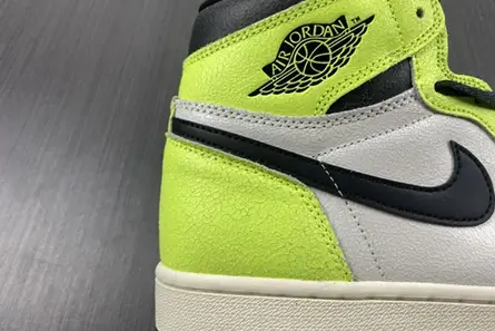 Air Jordan 1 Retro High OG Visionaire 555088-702 DailyWear 903 