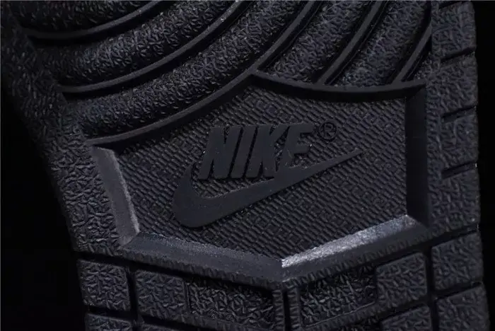 Air Jordan 1 Retro High Og - Air Jordan - 555088-010 Compact 7402 