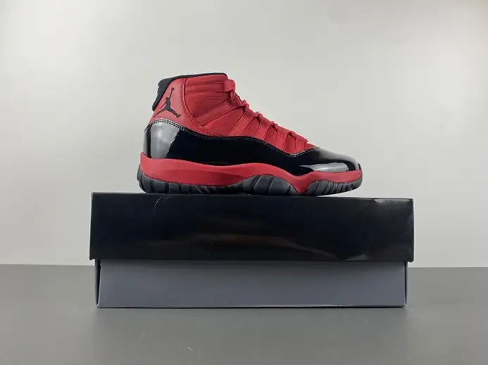 Air Jordan 11 CT8012-600 Cozy 5916 