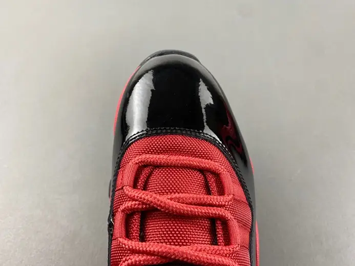 Air Jordan 11 CT8012-600 Cozy 5916 