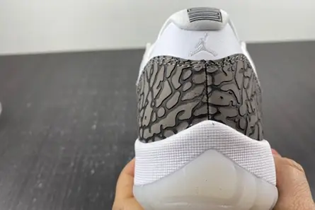Air Jordan 11 Low AV2187 140 ModernLook 7935 