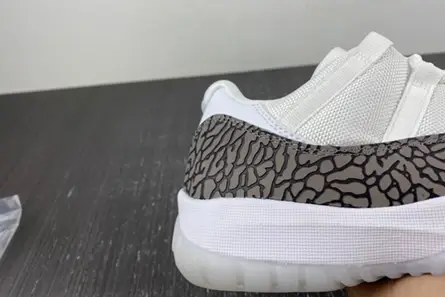 Air Jordan 11 Low AV2187 140 ModernLook 7935 