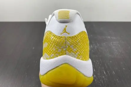 Air Jordan 11 Low “Yellow Snakeskin” AH7860-107 Compact 7757 