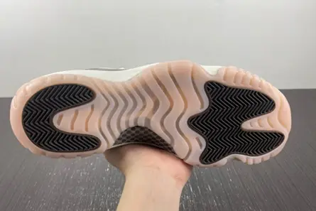 Air Jordan 11 WMNS “Neapolitan” AR0715-101 Refined 7964 