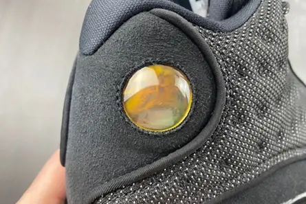 Air Jordan 13 “Black Cat” 414571-011 Sophisticated 7521 