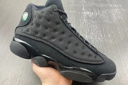 Air Jordan 13 “Black Cat” 414571-011 Sophisticated 7521 