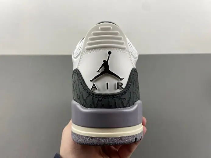 Air Jordan 3 “Cement Grey” CT8532-106 EyeCatching 3293 