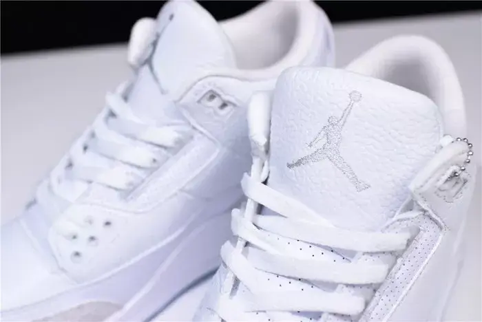 Air Jordan 3 Retro Triple White 136064-111 Lightweight 4277 