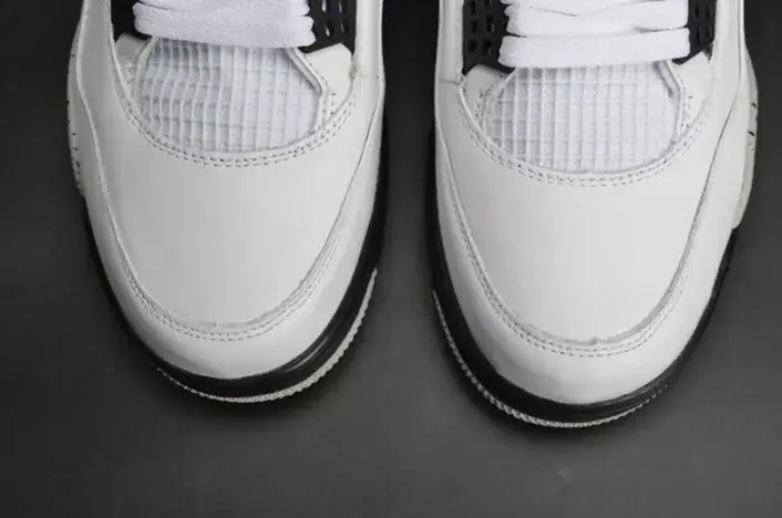 Air Jordan 4 OG “White Cement”  840606-192 SportInspired 1474 