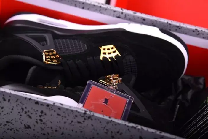 Air Jordan 4 “Royalty” 308497-032 Timeless 8759 