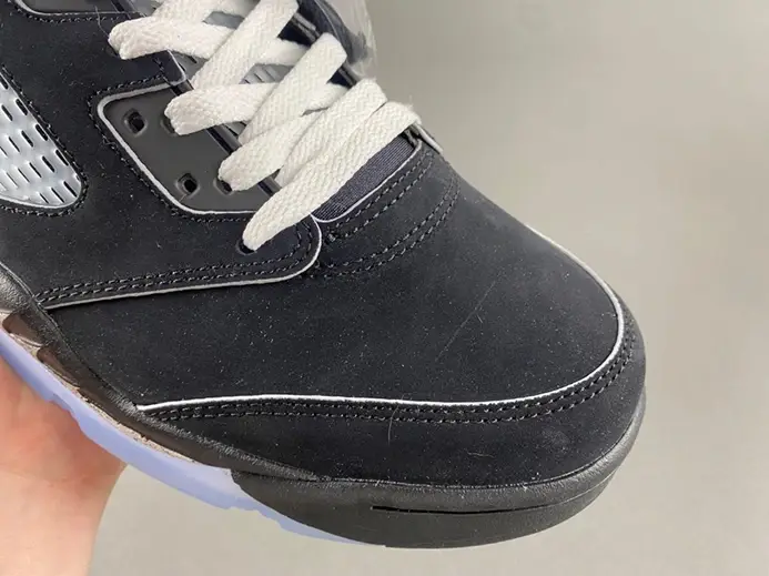 Air Jordan 5 “Black Metallic Reimagined” HF3975-001 Classic 6022 