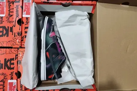 Bold 289 Nike Dunk Low Graffiti Pink DM0108-002 