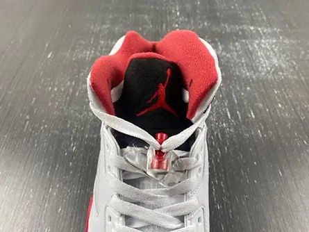 Bold 9417 Jordan 5 Retro Fire Red Black Tongue  136027-120 