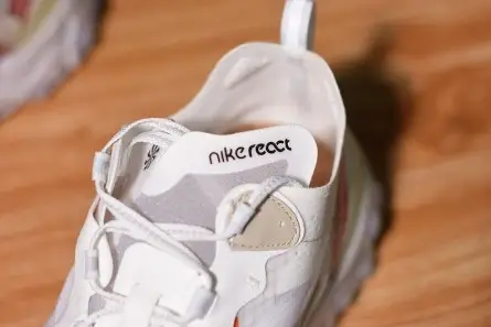 Breathable 1572 Nike React Element 87 AQ1090-100 