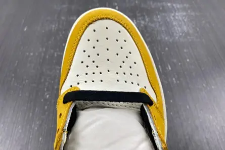 Breathable 5747 Air Jordan 1 High OG “Yellow Ochre” DZ5485 701 