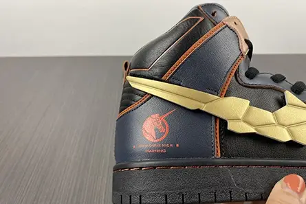 Bright 1822 Gundam x Nike SB Dunk High DH7717-400 