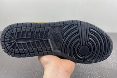 Bright 4710 OFF-WHITE x Air Jordan 1 CZ0790-107 