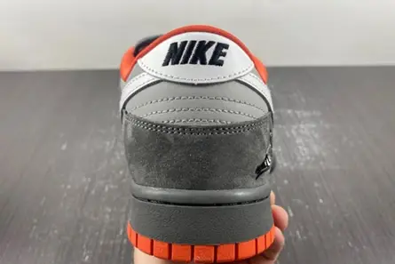 Bright 7492 Nike SB Dunk Low Staple NYC Pigeon  304292-011 