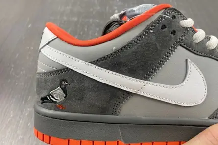 Bright 7492 Nike SB Dunk Low Staple NYC Pigeon  304292-011 