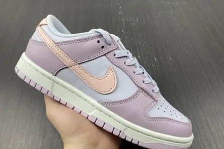 Classic 1828 Nike Dunk Low Easter 2022   DD1503-001 
