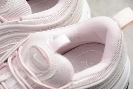 Classic 2072 NIKE womens AIR MAX 97 pink  921733-600 
