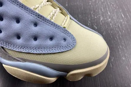 Classic 8898 Air Jordan 13  SOLEFLY DX5763-100 