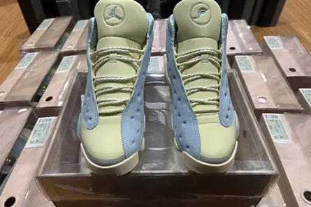 Classic 8898 Air Jordan 13  SOLEFLY DX5763-100 