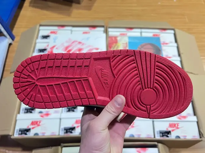 Comfortable 2408 Jordan 1 Retro Low OG Trophy Room Away  FN0432-100 