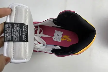Comfortable 3230 Air Jordan 1 High OG“Light Fusion Red” 555088-603 