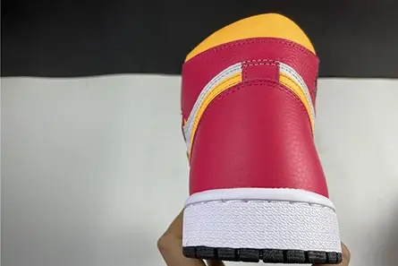 Comfortable 3230 Air Jordan 1 High OG“Light Fusion Red” 555088-603 