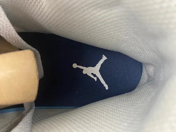Comfortable 6398 Jordan 1 Mid Wolf Grey Midnight Navy  DQ8426-104 