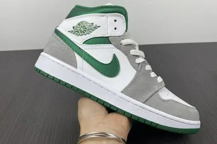 Comfortable 8594 Jordan 1 Mid SE Grey Green  DC7294-103 