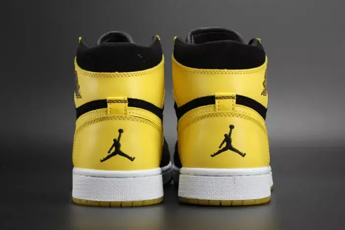Comfortable 9813 Air Jordan 1 Retro Mid 'New Love 554724-035 